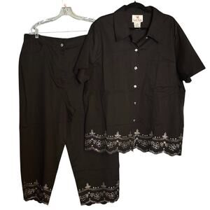 Quacker Factory Black Top & Capri Pants Sz 2X Cottage Rhinestone Buttons & Trim
